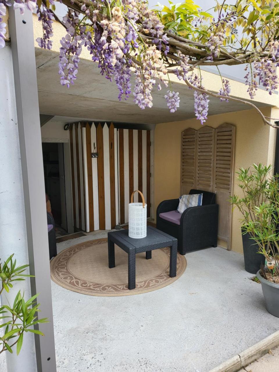 T2 Terrasse de Charme a Rochebonne 400 M Plage — 4-Star Luxury Hotel in Saint-Malo, France