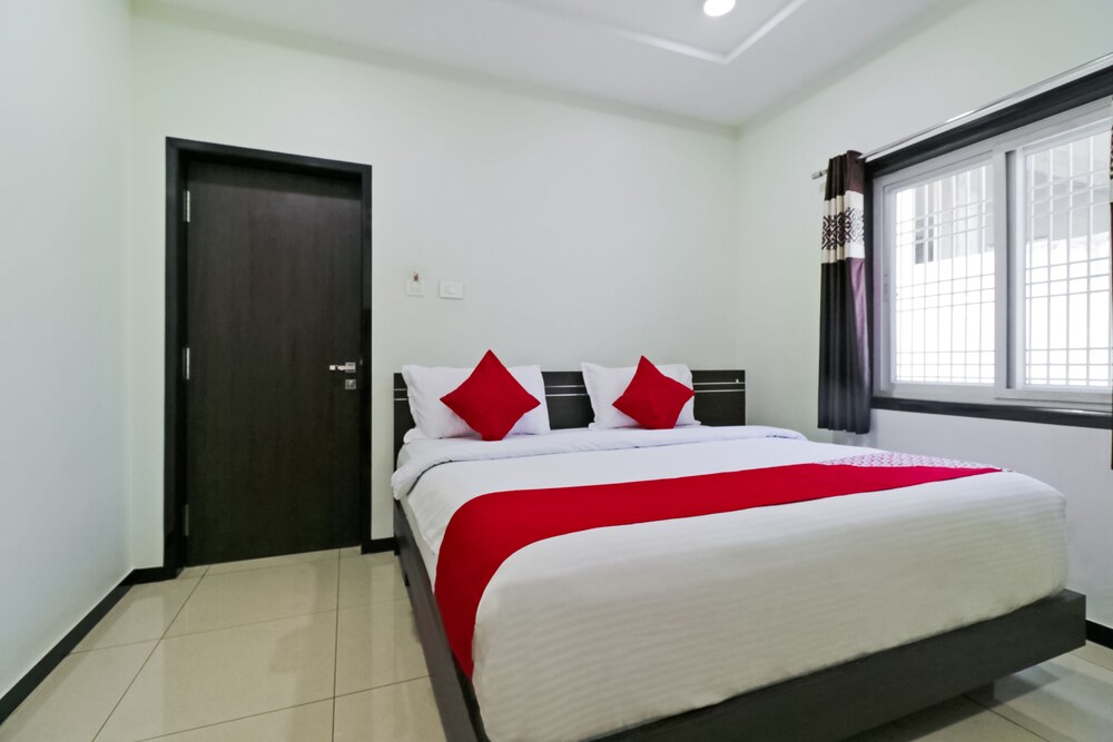 Sri Jupudy Residency - carbon neutral hotel in Rajahmundry