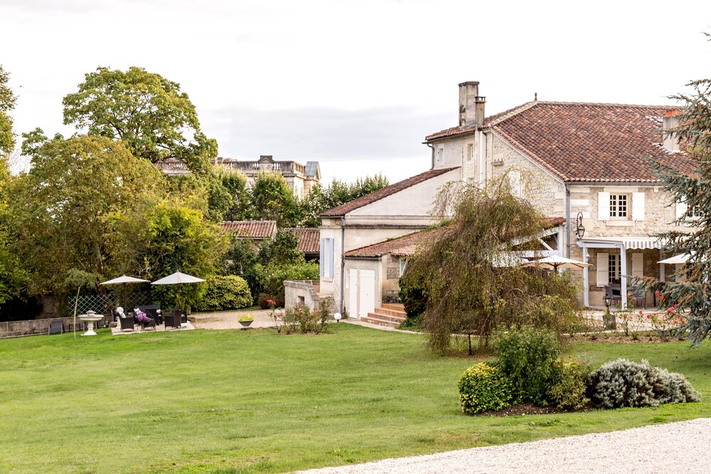 Les Pigeons Blancs — Cognac — photo 2