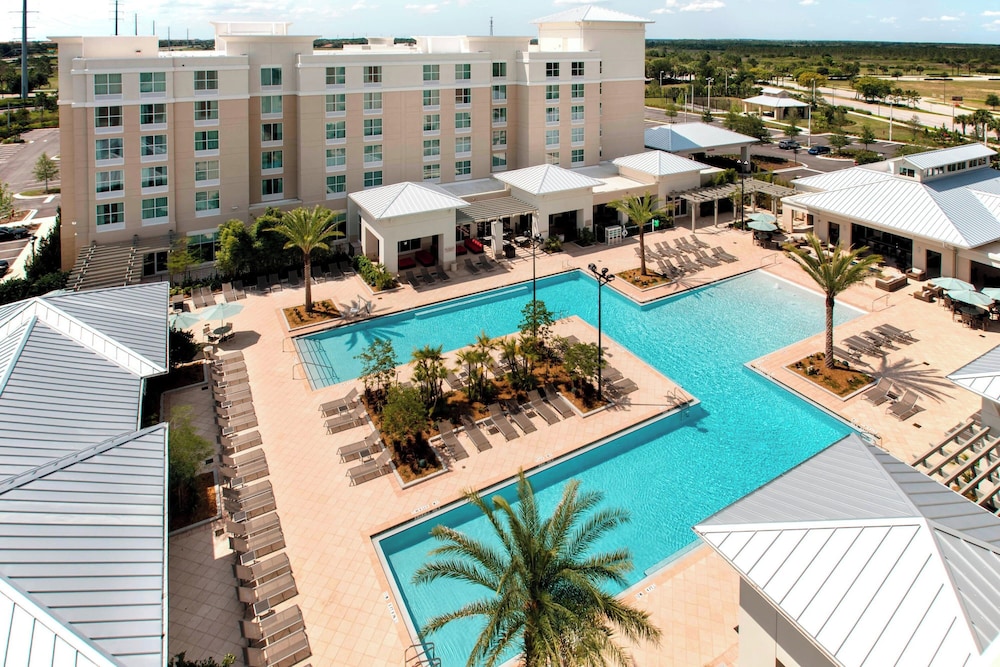 TownePlace Suites Orlando at FLAMINGO CROSSINGS Town Center Western Entrance - photo 23
