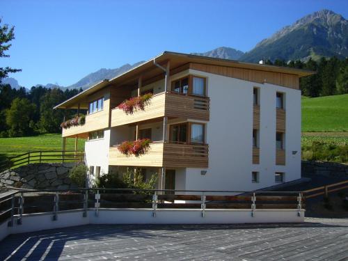 Apartments Karlhof — 4-Star Luxury Hotel in Innsbruck, Austria
