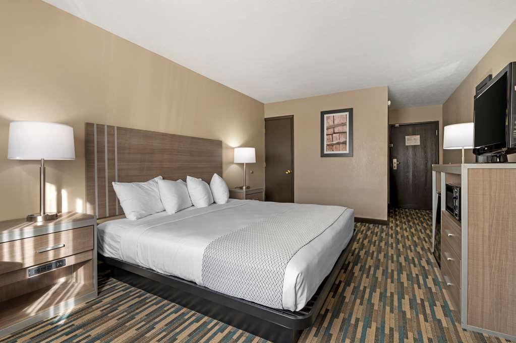 Best Western Edinburgh Columbus - photo 16