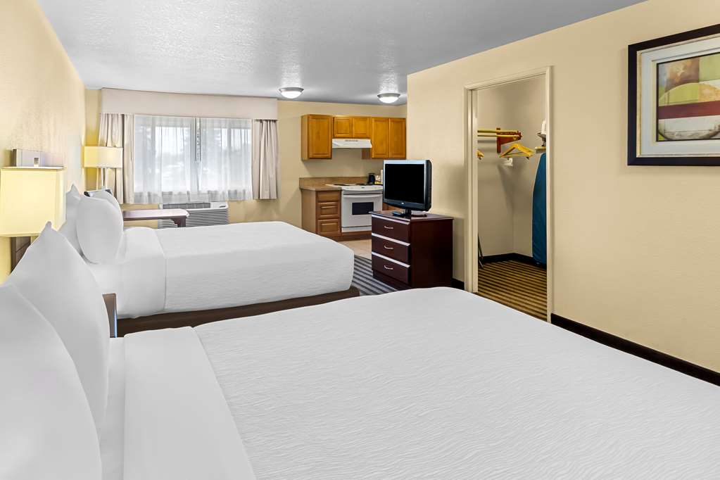 Quality Inn & Suites Vancouver Hazel Dell - photo 11