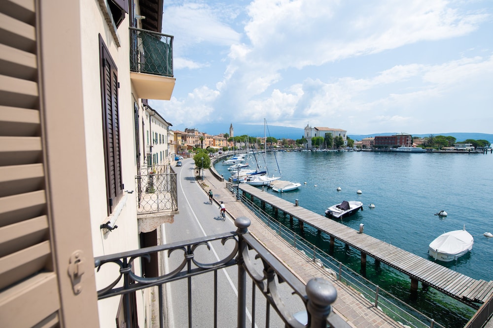 Casa Chiara — 4-Star Luxury Hotel in Toscolano Maderno, Italy