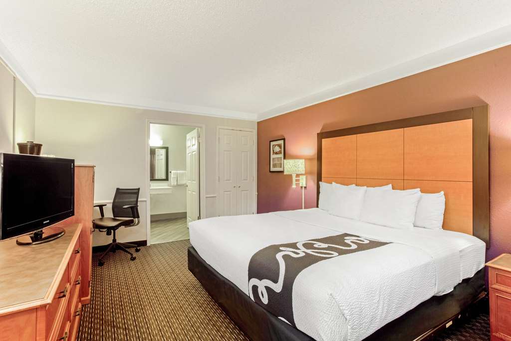 La Quinta Inn by Wyndham and Conference Center San Angelo - photo 32