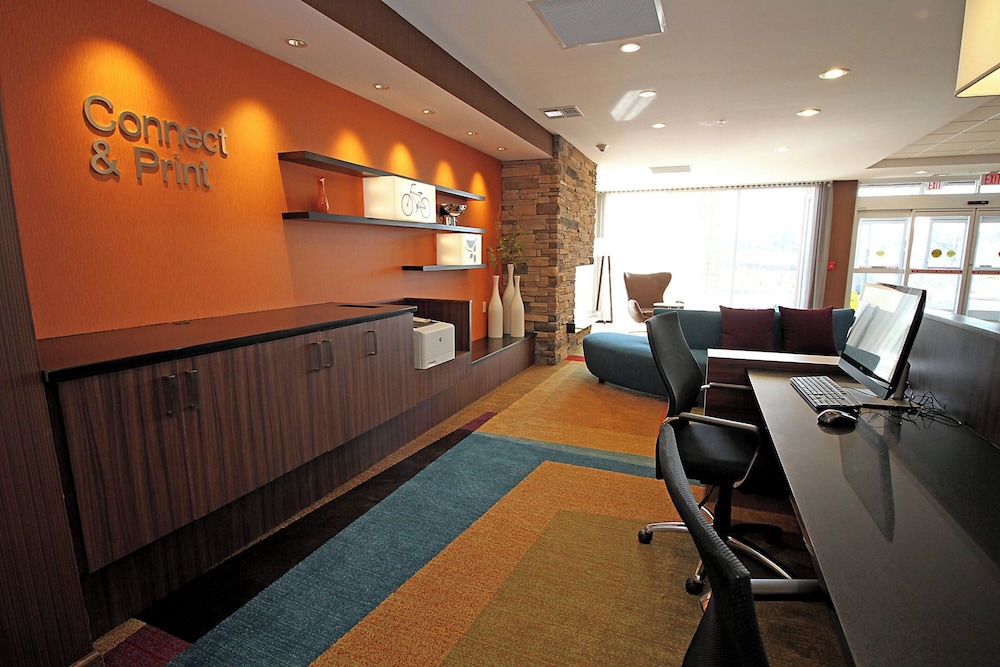 Fairfield Inn & Suites by Marriott London - photo 30