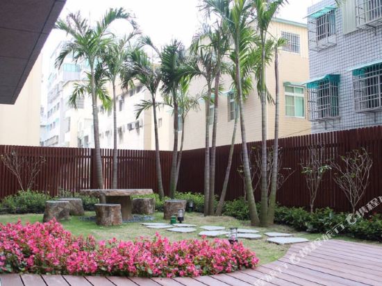 High Level B and B - carbon neutral hotel in Unknown City