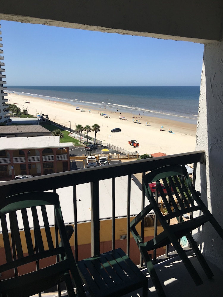Tropical Winds Oceanfront Hotel - photo 101
