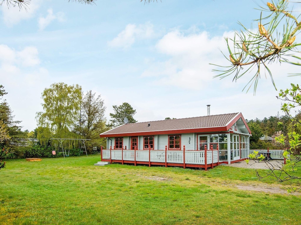 3 Bedroom Nice Home In Ebeltoft — 5-Star Luxury Hotel in Ebeltoft, Denmark