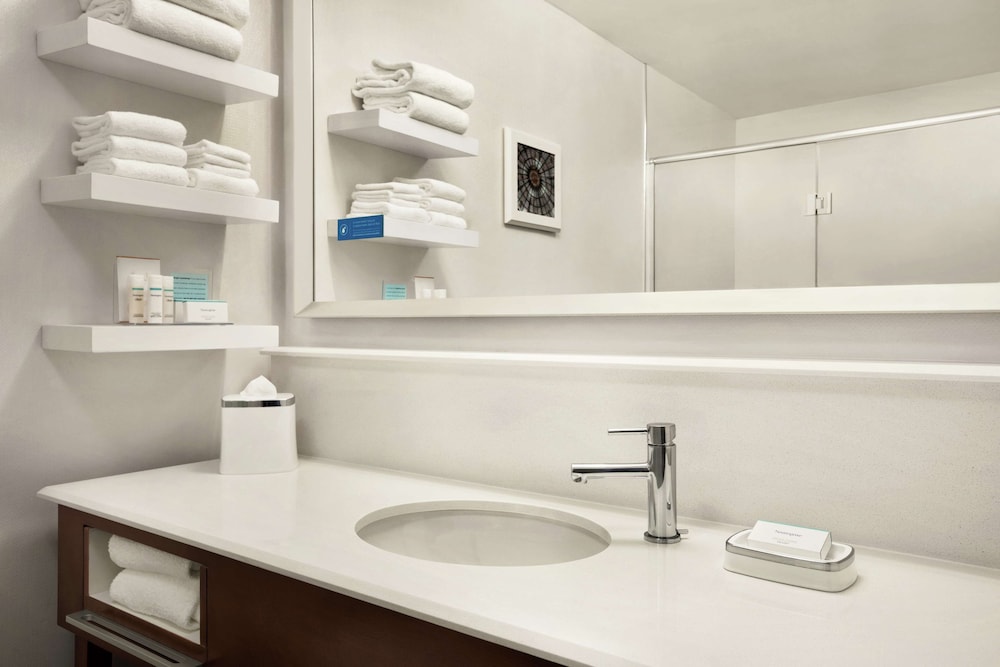 Hampton Inn by Hilton Richmond North Ashland - photo 34