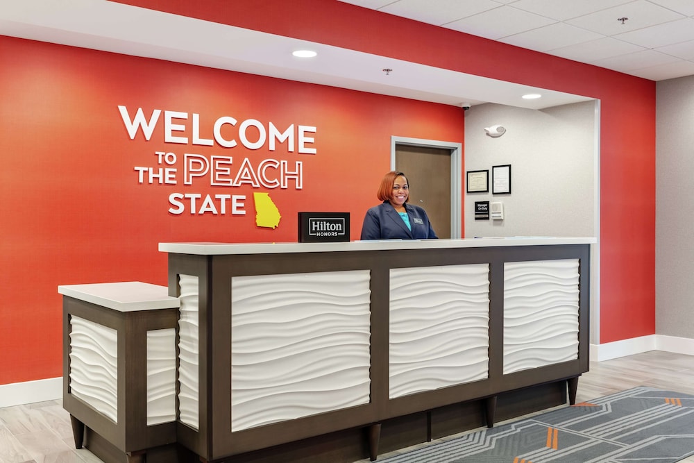 Hampton Inn Acworth - photo 4