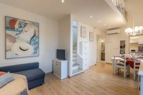 Bilocale Romantico centrale parking — 4-Star Luxury Hotel in Diano Marina, Italy