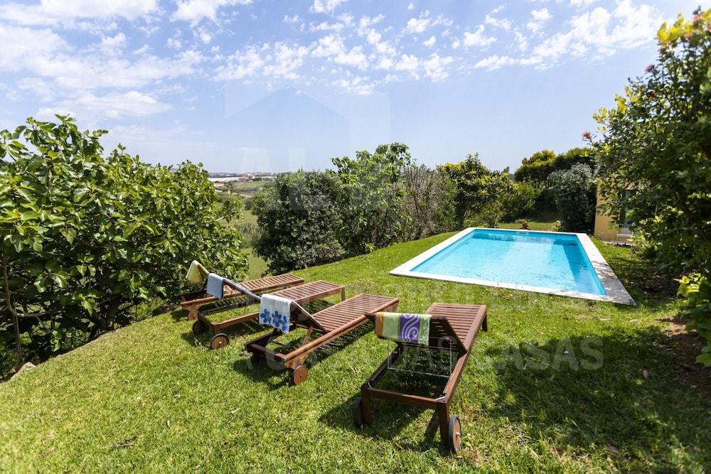 Villa Safarujo by AcasaDasCasas — 4-Star Luxury Hotel in Mafra, Portugal
