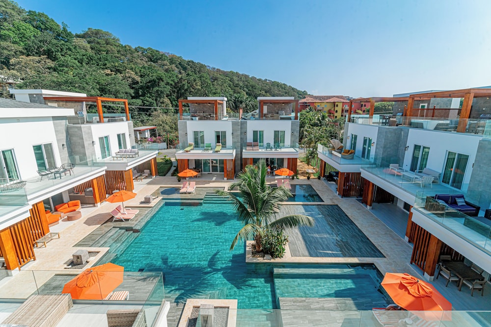 Ocean One Roatan - carbon neutral hotel in Unknown City