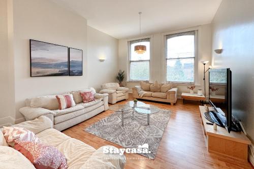 Carlton Co Living Private Room Self Cater — 4-Star Luxury Hotel in Manchester, United Kingdom
