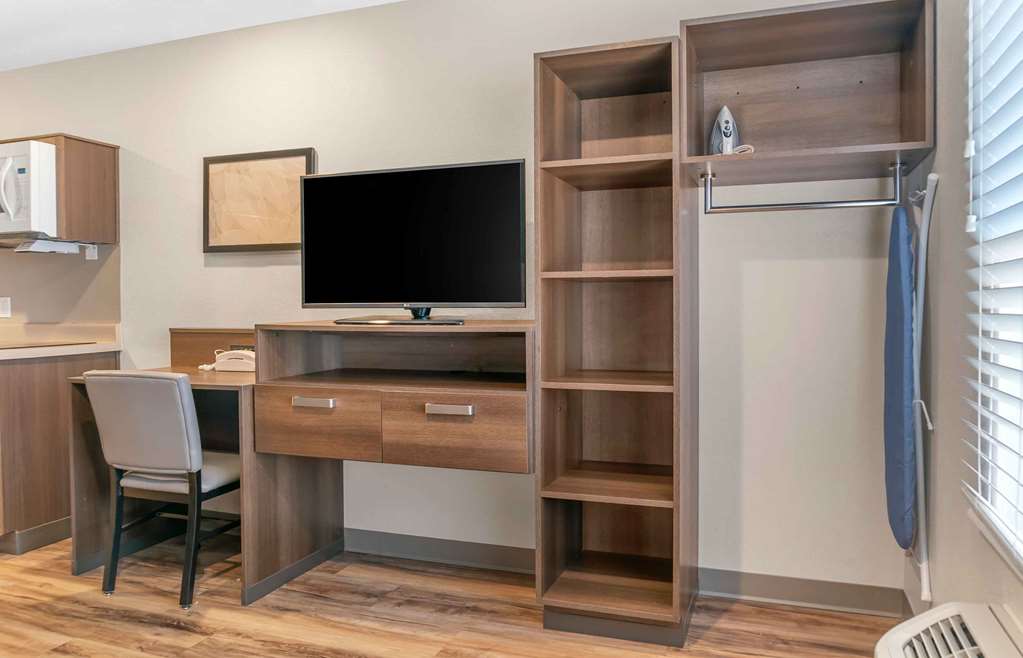 Extended Stay America Suites Detroit Rochester Hills - photo 18