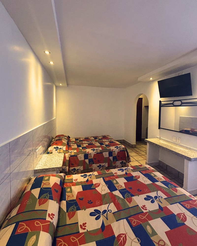 Hotel Arboledas Industrial