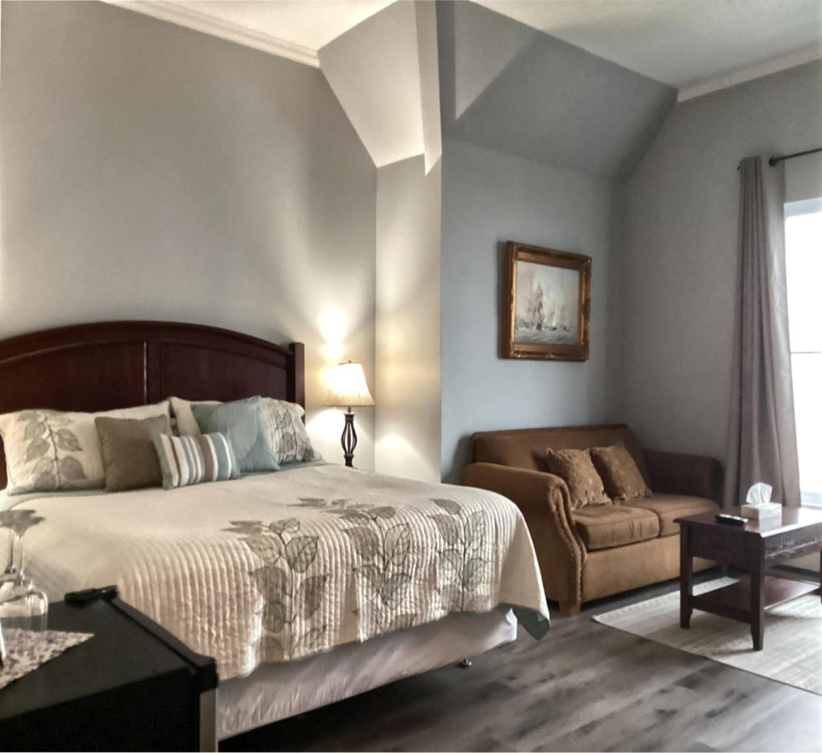 Lunenburg Arms Hotel — Lunenburg — photo 4