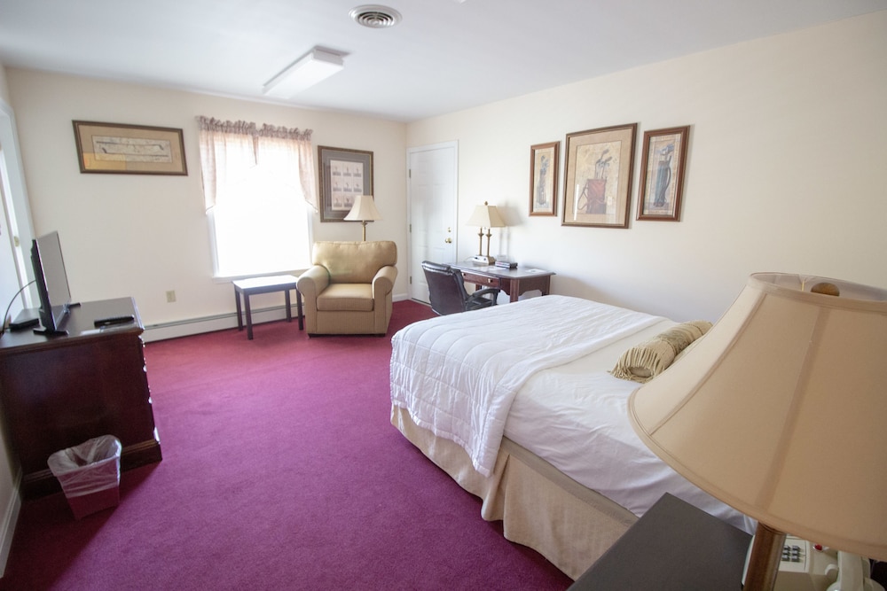 The Lucerne Inn - photo 6