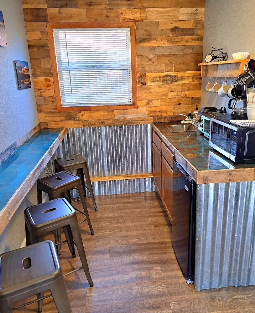 Buffalo Lodge Bicycle Resort - photo 97