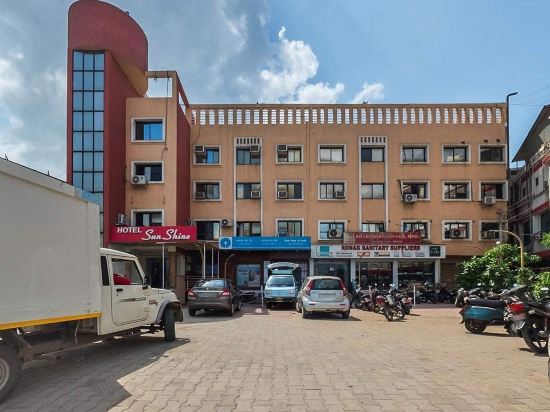 Hotel Sun Shine — hotel in Gandhinagar