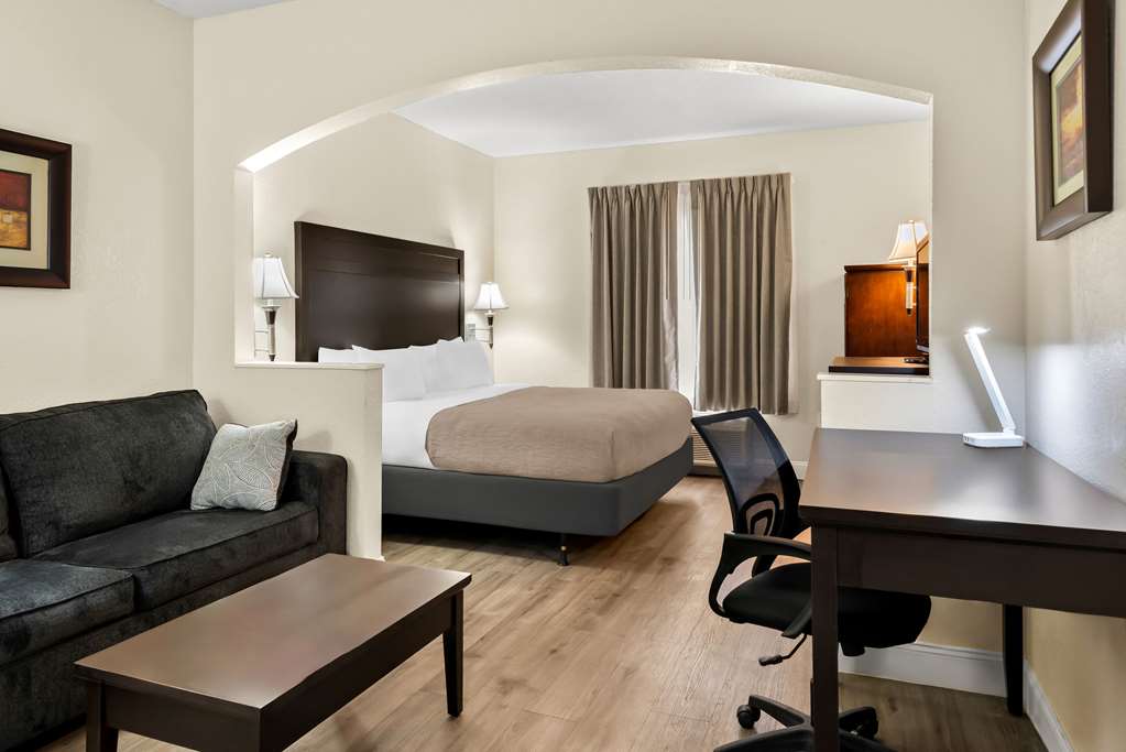 Quality Inn & Suites Lafayette - photo 17