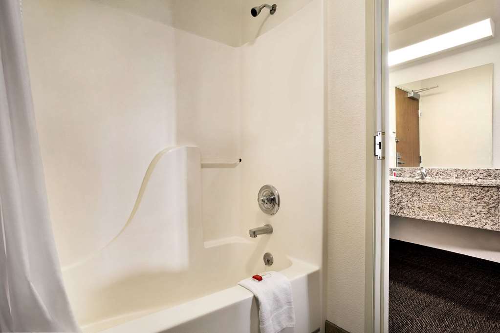 Travelodge by Wyndham Cheyenne - photo 13