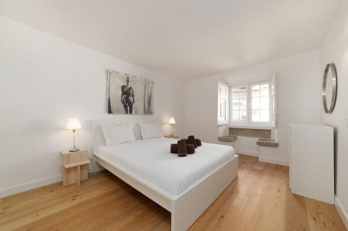 Unique 2 Bdr Apartment in the heart of lisbon — 4-Star Luxury Hotel in Lisbon, Portugal