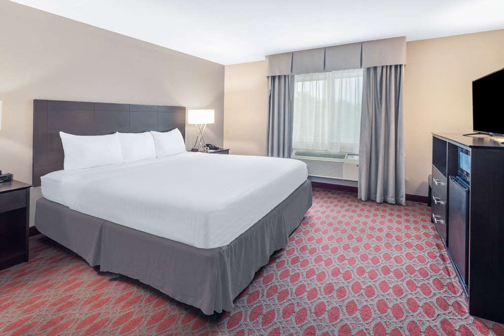 Baymont by Wyndham Brooklyn Center - photo 16