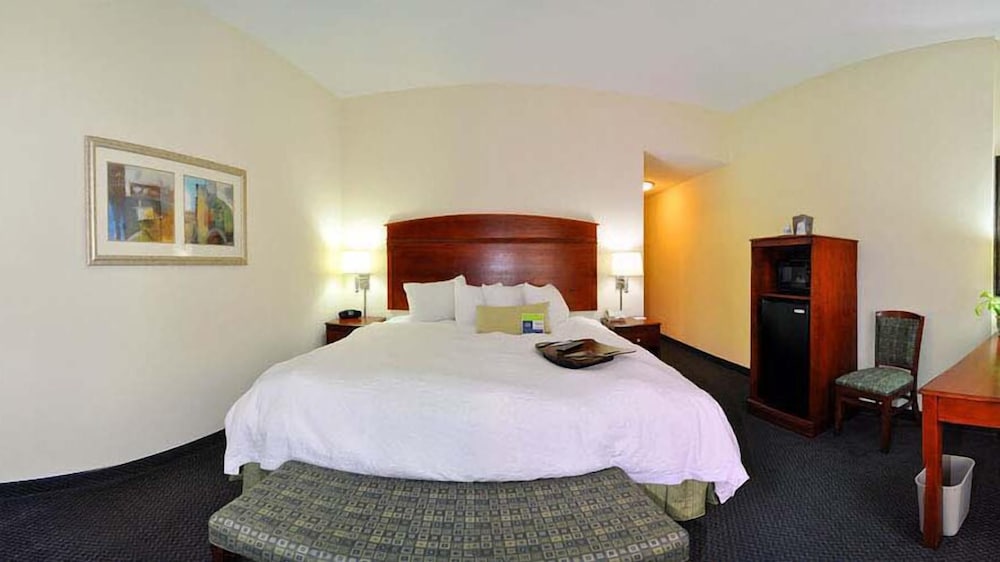 Hampton Inn Quincy - photo 8