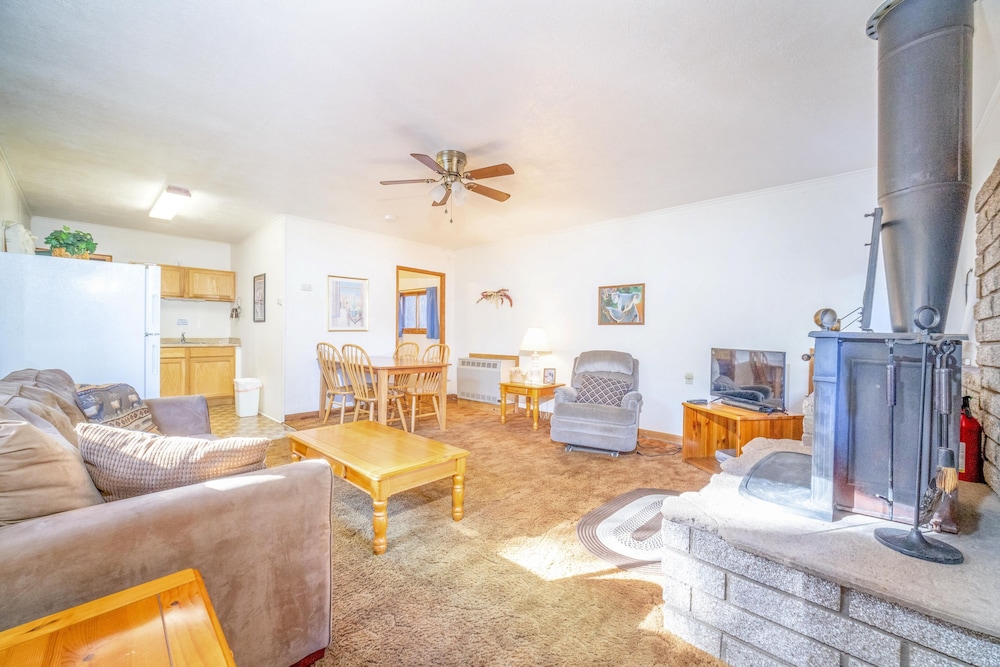 Bear Paw Lodge & Vacation Homes - photo 33