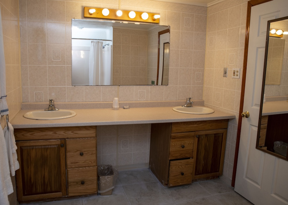 Chestnut Grove Resort - photo 70