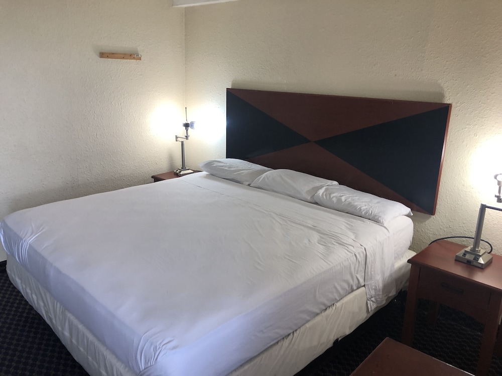 Petersburg VA Hotel - photo 2