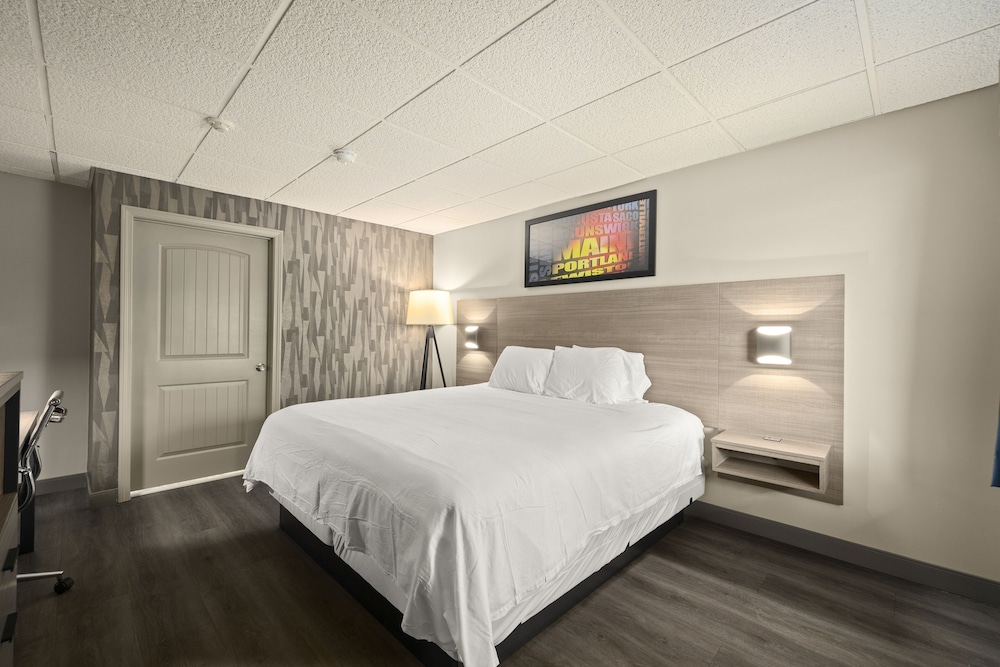 The Elmwood - photo 4