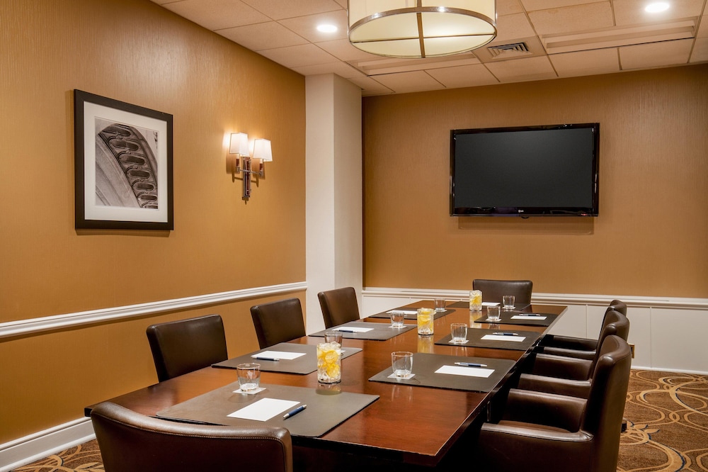 Sheraton Pentagon City Hotel - photo 41