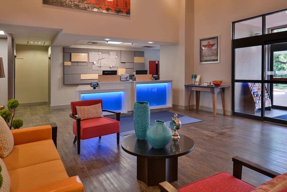 Holiday Inn Express & Suites Austin North Central by IHG - photo 47
