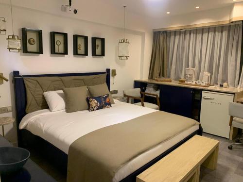 Deluxe Apartment at the seaside in Pasaport Alsancak Izmir — 4-Star Luxury Hotel in Nikfer, Turkey