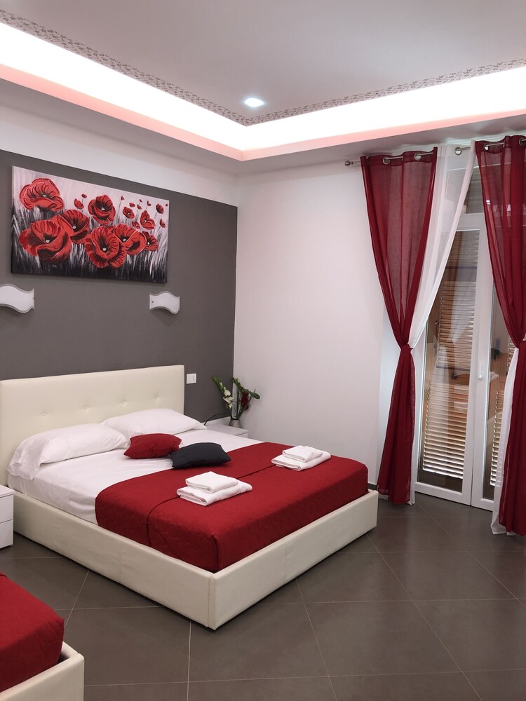 Ari Guest house — 4-Star Luxury Hotel in La Spezia, Italy