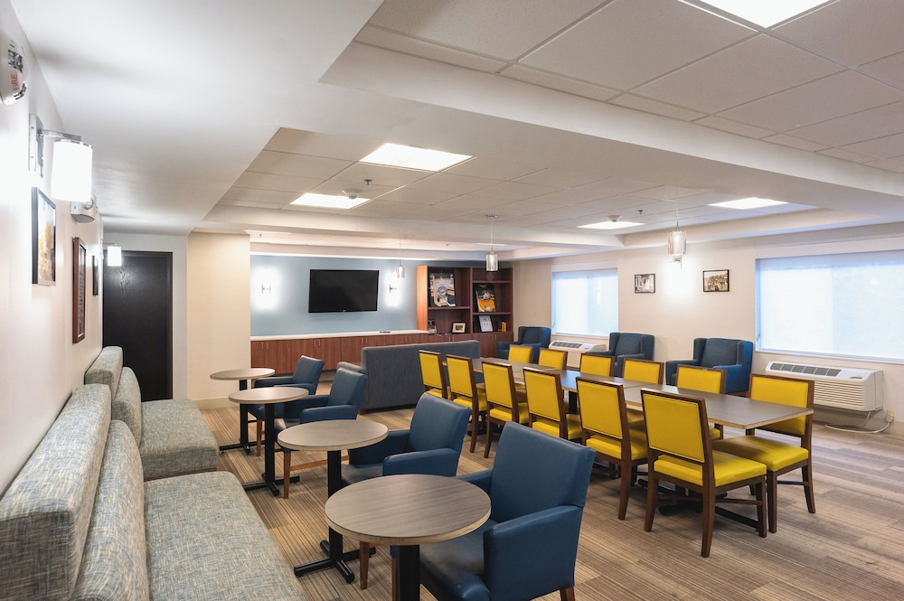 Holiday Inn Express Houghton Keweenaw by IHG - photo 91