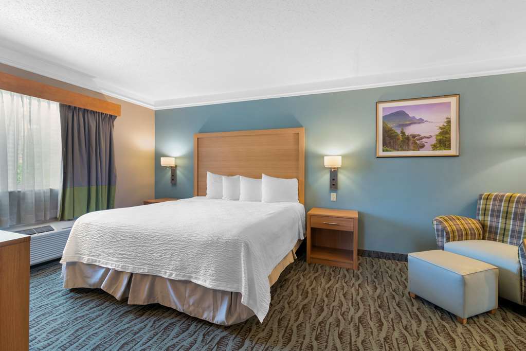 Best Western PLUS Executive Court Inn & Conference Center - photo 21