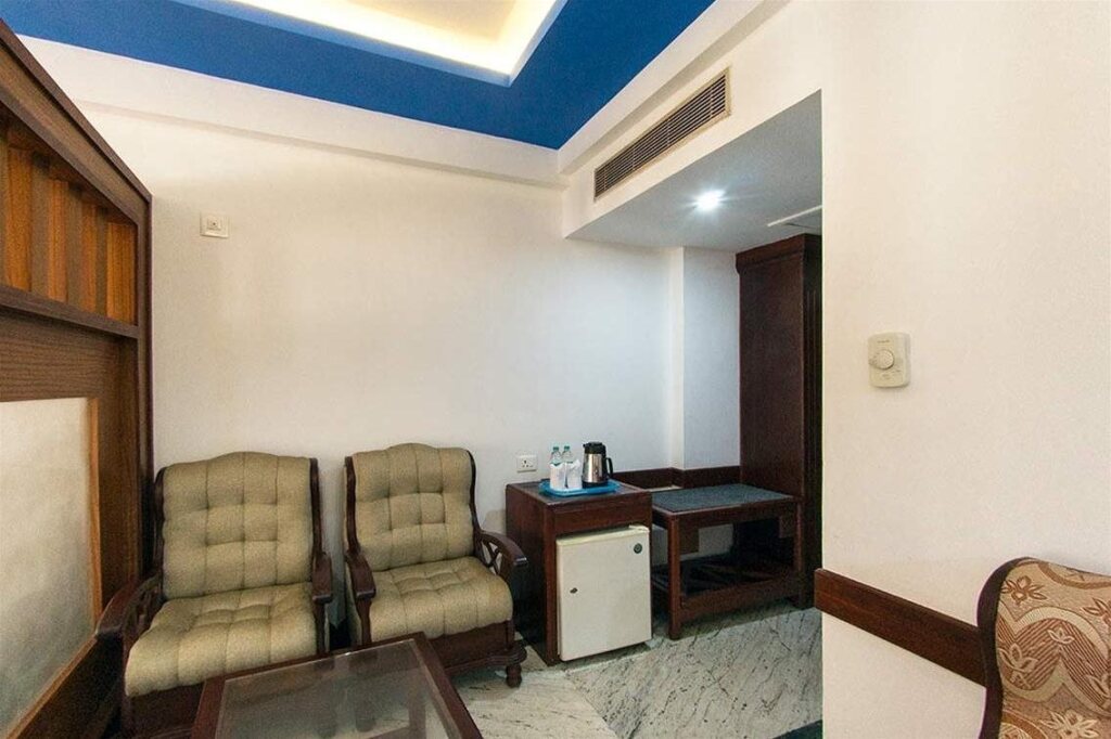 The Pearl View Hotel — 4-Star Luxury Hotel in Muluppilagadu, India