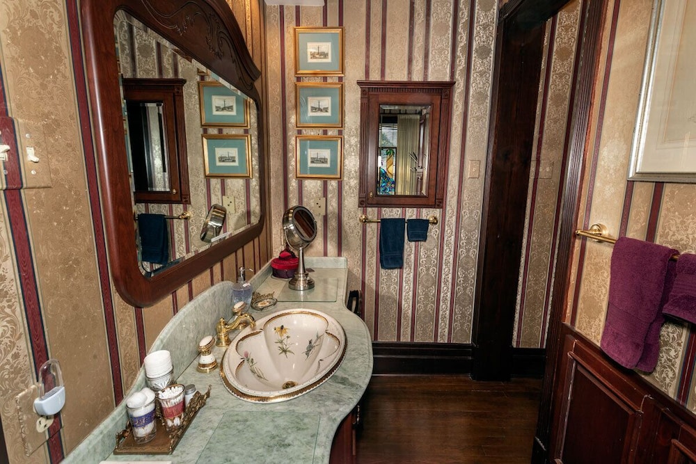 South Broadway Manor - photo 128