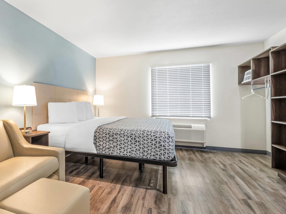 WoodSpring Suites Prattville Montgomery North - photo 22