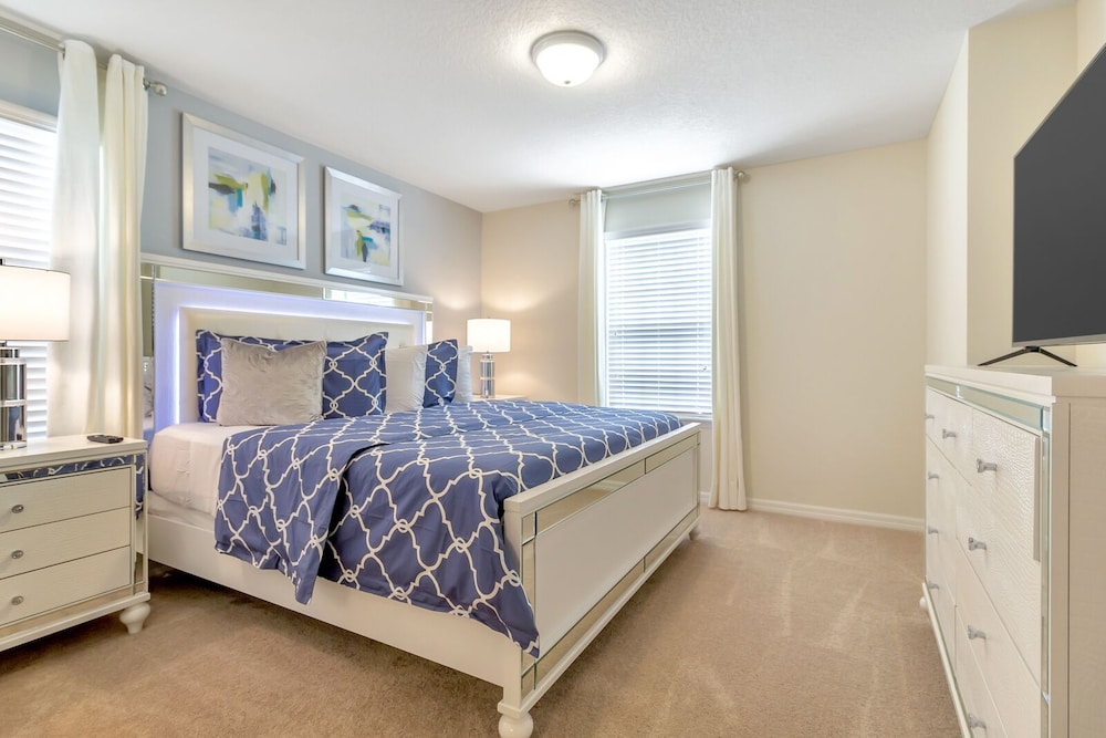 Solterra Resort 7BD Brand New Pool Home #7st565 - photo 6