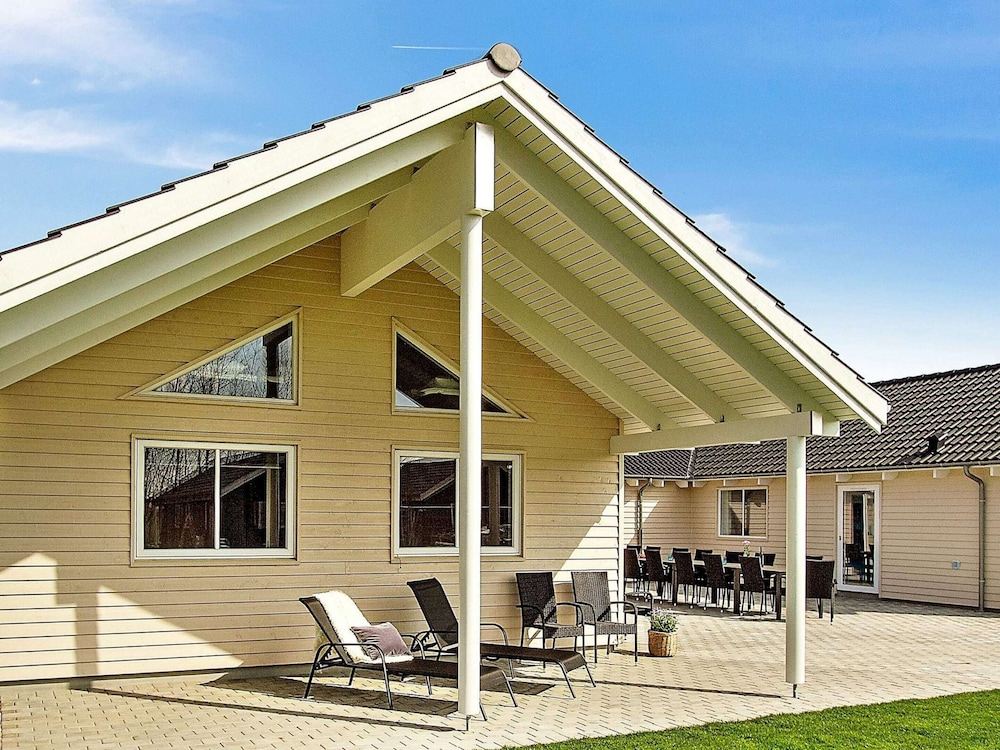 Holiday Home in Kappeln — 5-Star Luxury Hotel in Kappeln, Germany