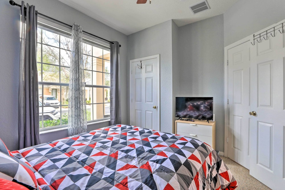 Resort Townhome w Splash Pool 7 Mi to Disney - photo 3
