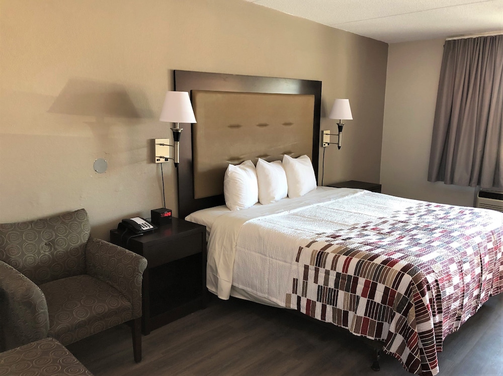 Red Roof Inn Greenville NC - photo 7