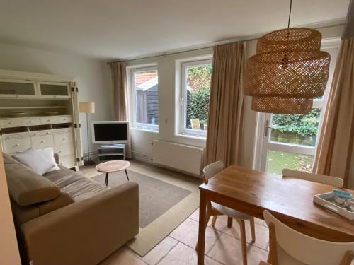 Apartment Ella with free privat parking — 4-Star Luxury Hotel in Zandvoort, Netherlands