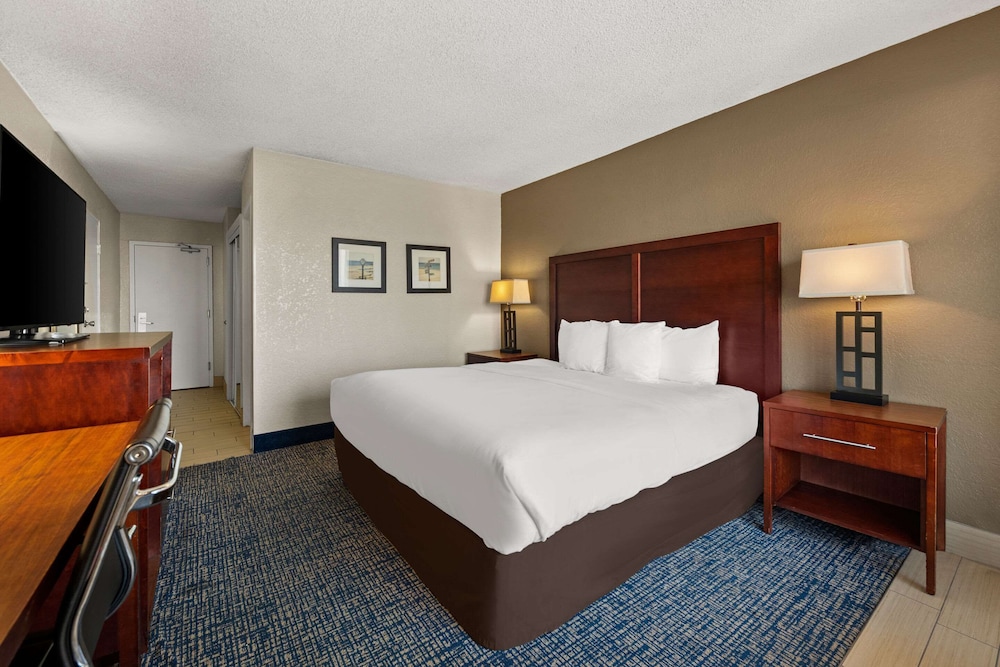 Comfort Inn On the Ocean - photo 38