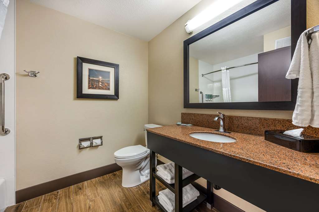 Best Western Columbia River Waterfront Hotel Astoria - photo 35